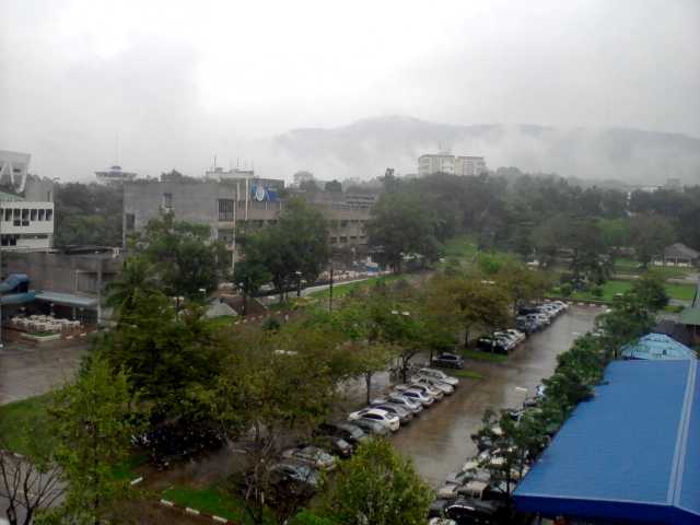 photo , 640x480 pixel , 27,237 bytes.